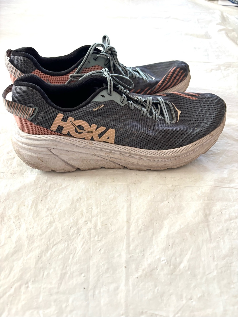 Hoka One One Gray Peach Rincon abstract Mesh Sneakers SZ 10